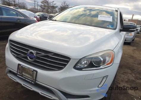 2017 Volvo Xc60 T6 Dynamic from USA, damaged, VIN YV449MRR6H2027877